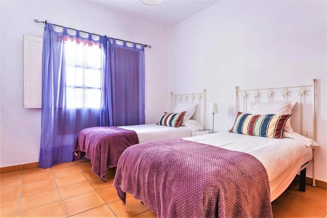 Casajardin Villa Playa Honda  Vakantiehuis